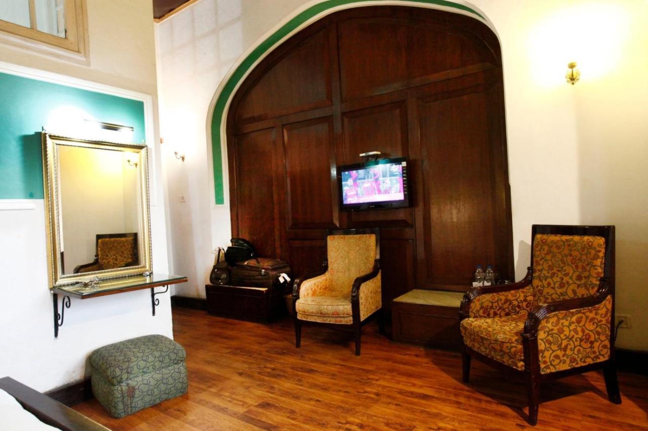 The Palace Belvedere Walkable Distance From Mall Road Nainital Exterior photo